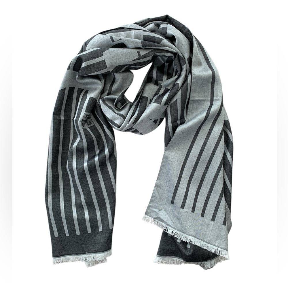 💛💛💛 Givenchy Logo Grey/Silver Silk Blend Scarf Grey 💛💛💛